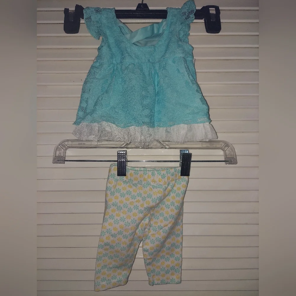 🎁 10/$25-Teal lacey outfit with flower accents,  0- 3 months